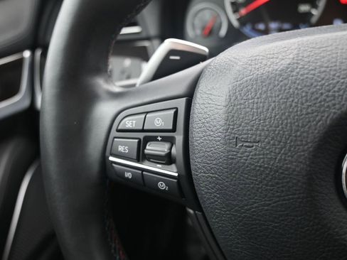 Used 2013 BMW M5 Base image 18