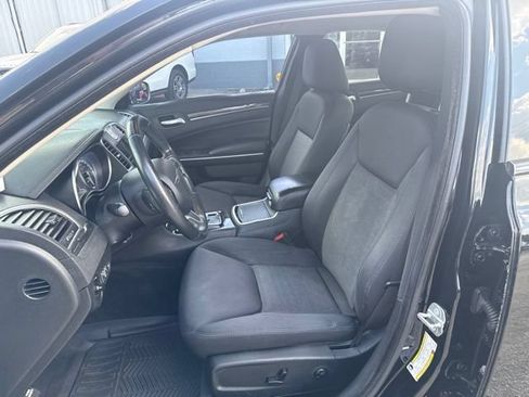 Used 2018 Chrysler 300 Touring w/ Sport Appearance Package RWD image 29