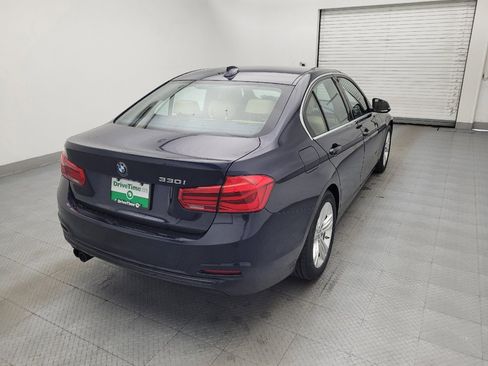 Used 2017 BMW 330i Sedan w/ Driver Assistance Package RWD image 9