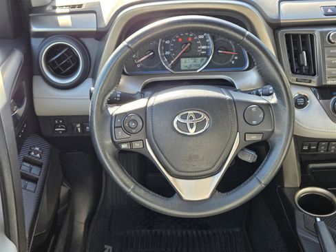 Used 2015 Toyota RAV4 Limited image 11
