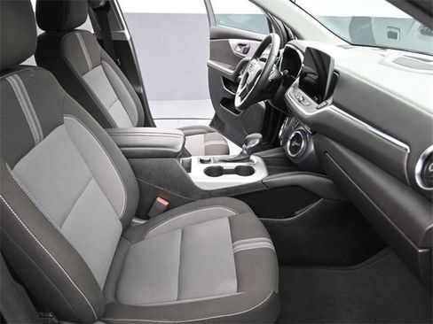 Used 2025 Chevrolet Blazer LT image 27