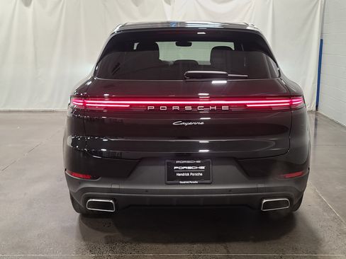 New 2026 Porsche Cayenne image 6