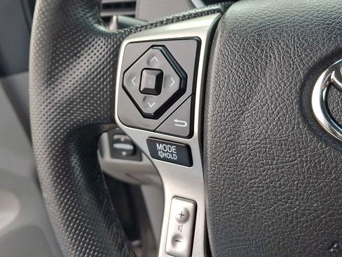 Used 2015 Toyota Tacoma 4x4 Double Cab w/ SR5 Package image 22