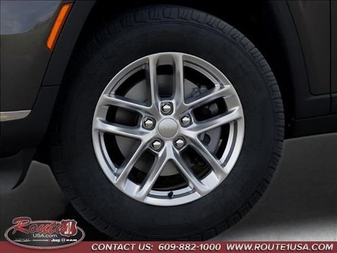 New 2026 Jeep Grand Cherokee L Laredo AWD/4WD image 9