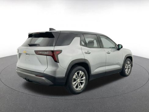 Used 2025 Chevrolet Equinox LT FWD image 9