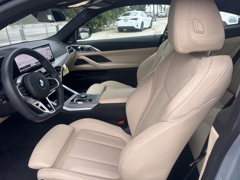 Used 2026 BMW 430i Coupe w/ M Sport Package RWD image 13