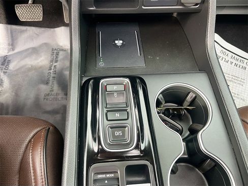 Used 2025 Honda Pilot Elite image 17