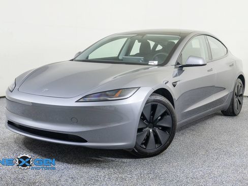 Used 2025 Tesla Model 3 Long Range AWD/4WD image 3