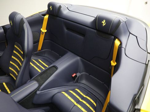 Certified 2025 Ferrari Roma Spider image 22