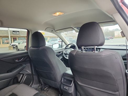 Used 2020 Subaru Outback Premium image 27