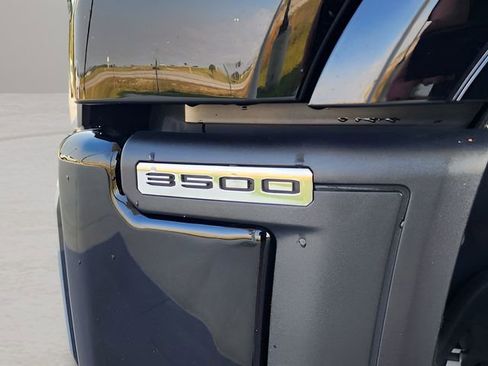 Used 2024 GMC Sierra 3500 Denali w/ Denali Reserve Package AWD/4WD image 12