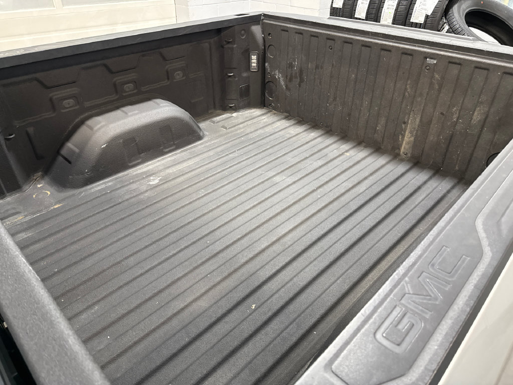 Used 2021 GMC Sierra 1500 Elevation AWD/4WD image 12