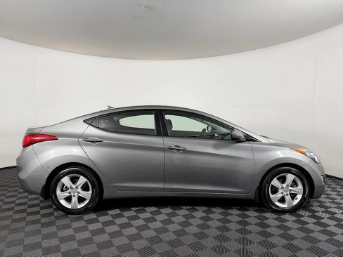 Used 2013 Hyundai Elantra GLS w/ Preferred Pkg FWD image 7
