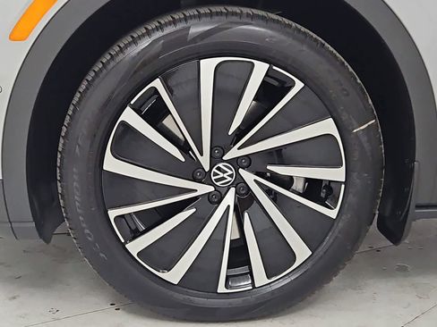 New 2026 Volkswagen ID.4 Pro AWD/4WD image 13