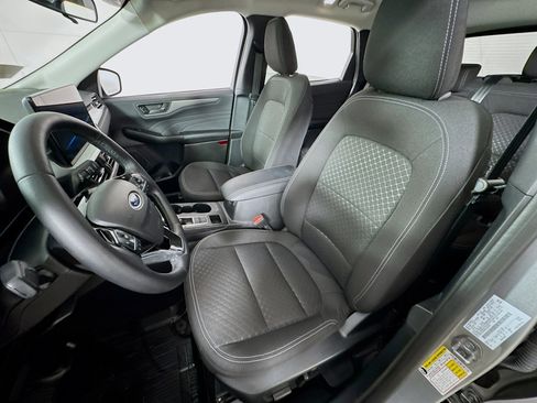 Used 2024 Ford Escape Active w/ Tech Pack #1 AWD/4WD image 14