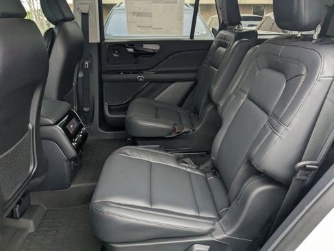 New 2025 Lincoln Aviator Reserve w/ Illumination Package image 14