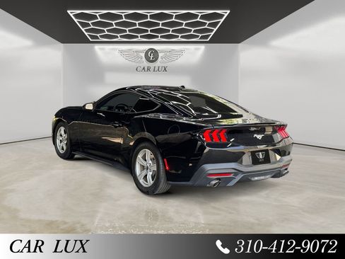 Used 2024 Ford Mustang Coupe RWD image 3