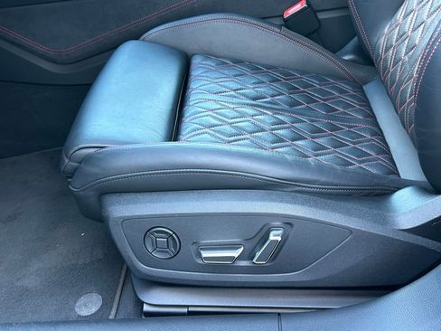 Used 2023 Audi S7 Premium Plus w/ Premium Plus Package image 20