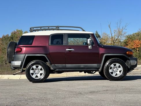 Used 2007 Toyota FJ Cruiser 4WD image 3