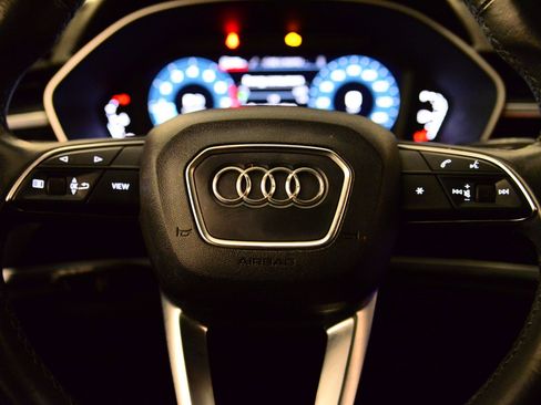 Certified 2022 Audi Q3 2.0T Premium w/ Convenience Package image 14