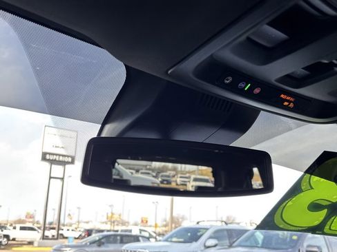 Used 2023 GMC Yukon AT4 image 46