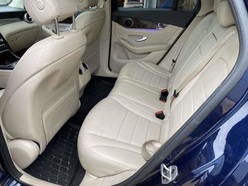 Used 2021 Mercedes-Benz GLC 300 image 8