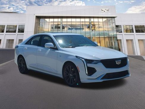 Used 2025 Cadillac CT4 Sport RWD image 3