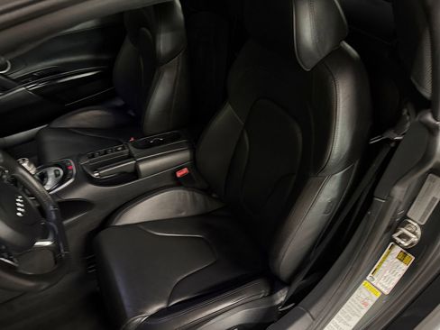 Used 2011 Audi R8 V10 image 15