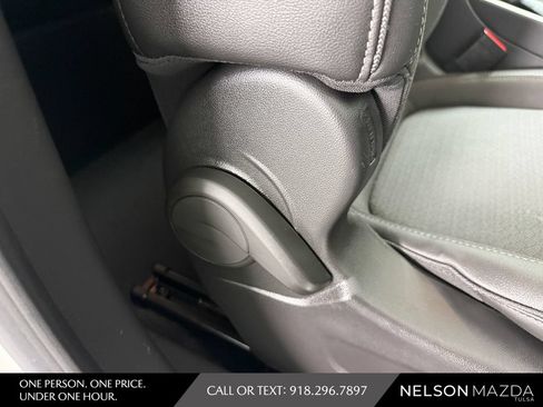 Used 2023 Buick Encore GX Preferred FWD image 43