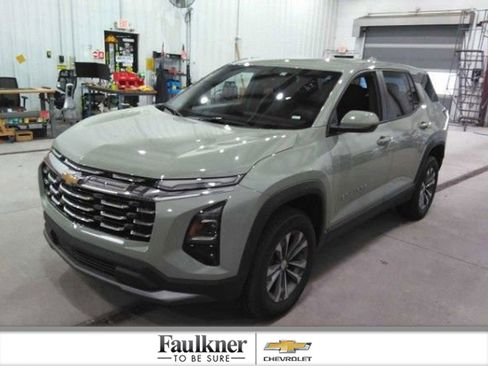 Used 2026 Chevrolet Equinox LT AWD/4WD image 1