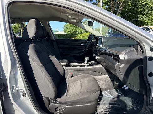 Used 2024 Nissan Altima 2.5 SV FWD image 20
