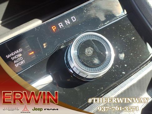 New 2025 Jeep Grand Cherokee Limited w/ Black Appearance Package image 12