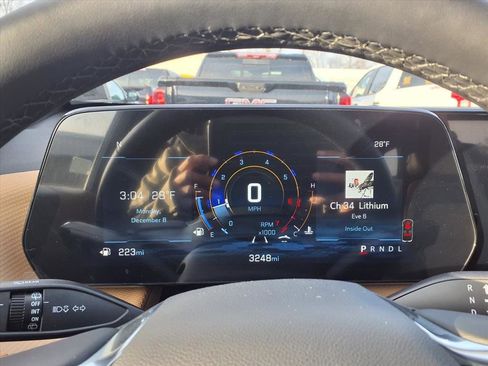 Used 2026 Chevrolet Equinox ACTIV image 15