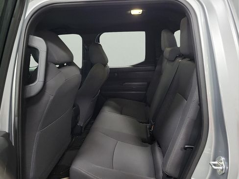 Certified 2024 Toyota Tacoma SR5 AWD/4WD image 8