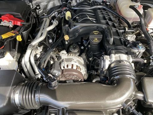 Used 2024 Jeep Gladiator Sport AWD/4WD image 29