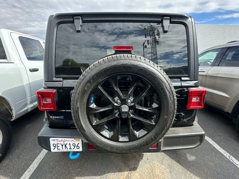 Used 2023 Jeep Wrangler Unlimited Sahara image 5