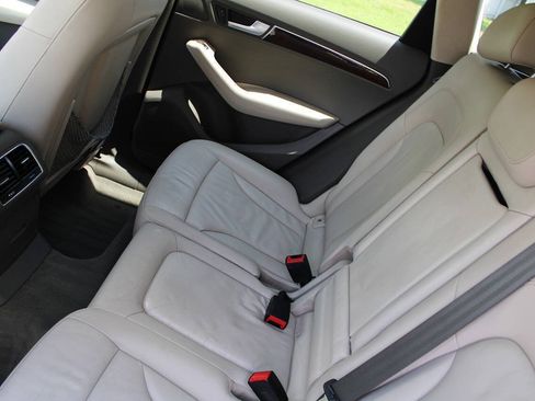 Used 2012 Audi Q5 2.0T Premium AWD/4WD image 32