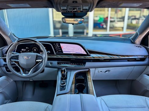 Used 2021 Cadillac Escalade Sport Platinum image 14