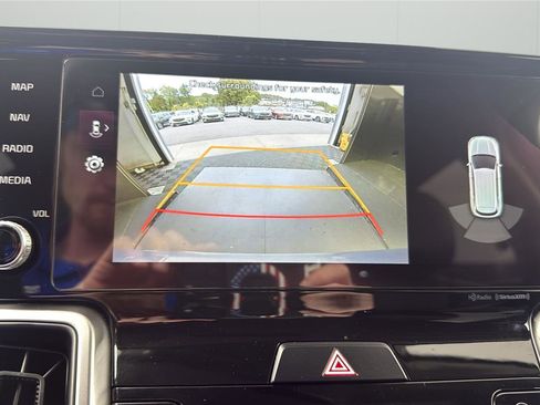 Used 2023 Kia Sorento S w/ Panoramic Sunroof Package FWD image 17