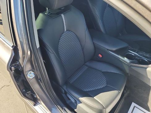 Used 2023 Toyota Camry SE image 24