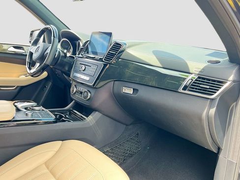 Used 2017 Mercedes-Benz GLS 450 4MATIC image 30