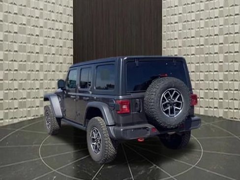Certified 2025 Jeep Wrangler Unlimited Rubicon AWD/4WD image 6