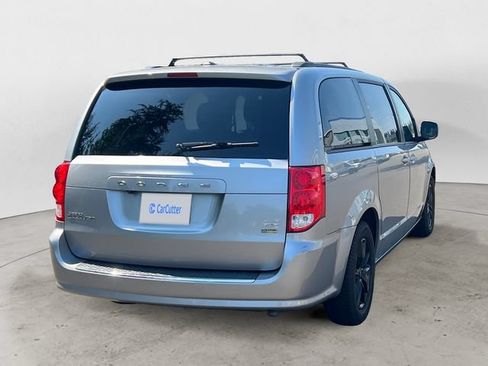 Used 2019 Dodge Grand Caravan GT FWD image 5
