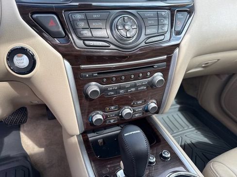 Used 2013 Nissan Pathfinder Platinum w/ Platinum Premium Pkg AWD/4WD image 23