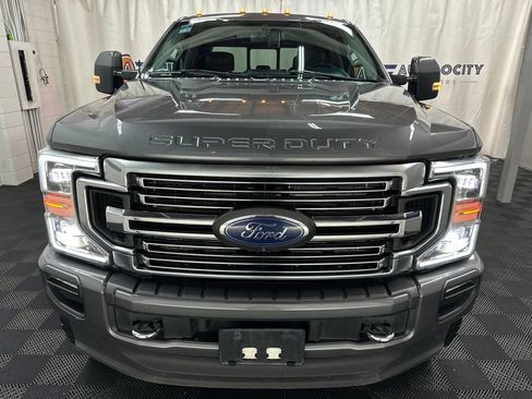 Used 2022 Ford F350 Limited AWD/4WD image 4