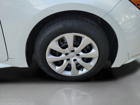 Used 2022 Toyota Corolla LE FWD image 28