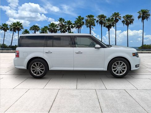 Used 2017 Ford Flex Limited AWD/4WD image 9