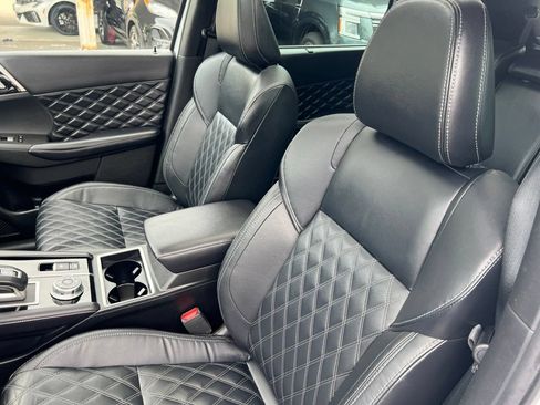 Used 2023 Mitsubishi Outlander SEL AWD/4WD image 5