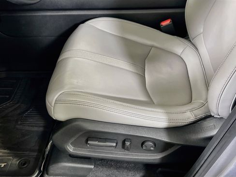 Used 2023 Honda Pilot EX-L image 18