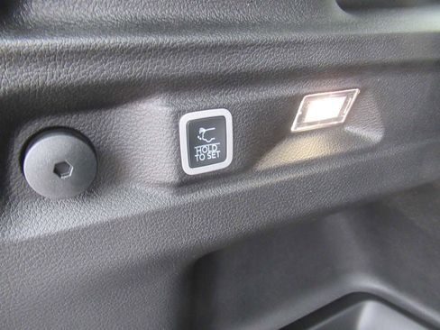 New 2025 Jeep Grand Cherokee L Altitude image 7